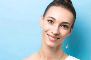 Смирнова: Не могу не сказать, что всеми фибрами души я против войны