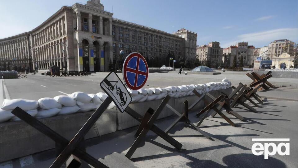 Киевские власти заявили, что из каждой улицы в городе создают "крепость"