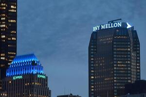 The Bank of New York Mellon з'явився після злиття найстарішого банку США The Bank of New York і Mellon Financial Corporation