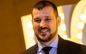 Именно Китай перевесит чашу весов для Путина. Пока выглядит так, что он склоняется к нам. Но с Китаем никогда нельзя быть уверенным