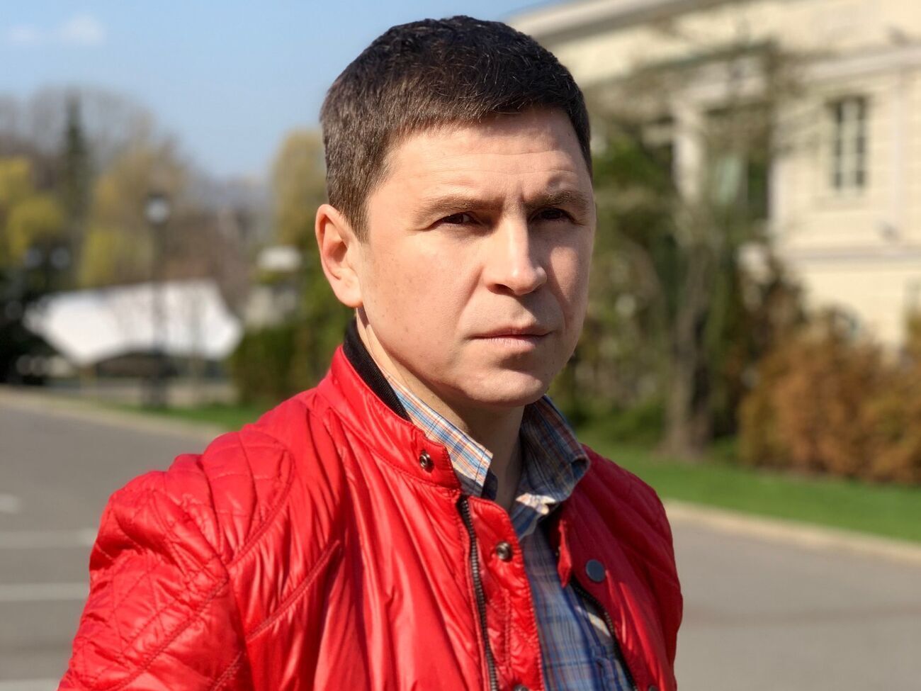 Подоляк вважає, що договір про гарантії безпеки має підписати щонайменше п'ять країн