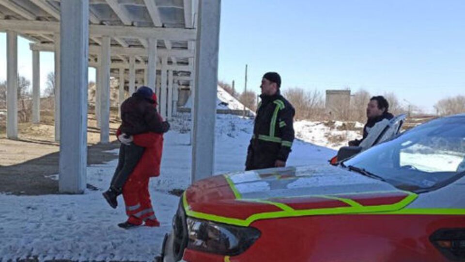 Одну дитину, яка опинилася під завалом, змогли врятувати
