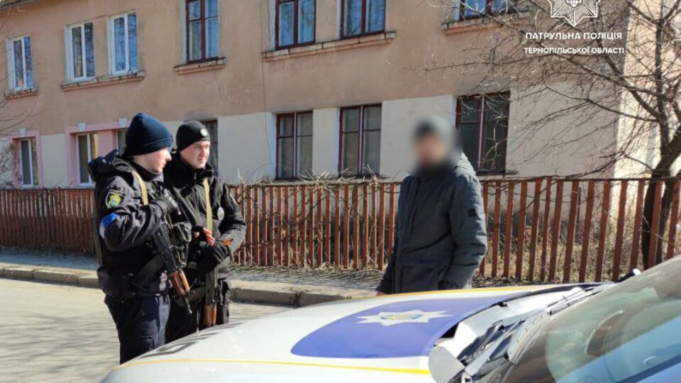 Поліція врегулювала конфлікт