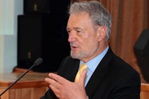 Філіп Карбер: Більша частина України не атакована і не окупована. У цих районах мають нарощувати та посилювати сили територіальної оборони