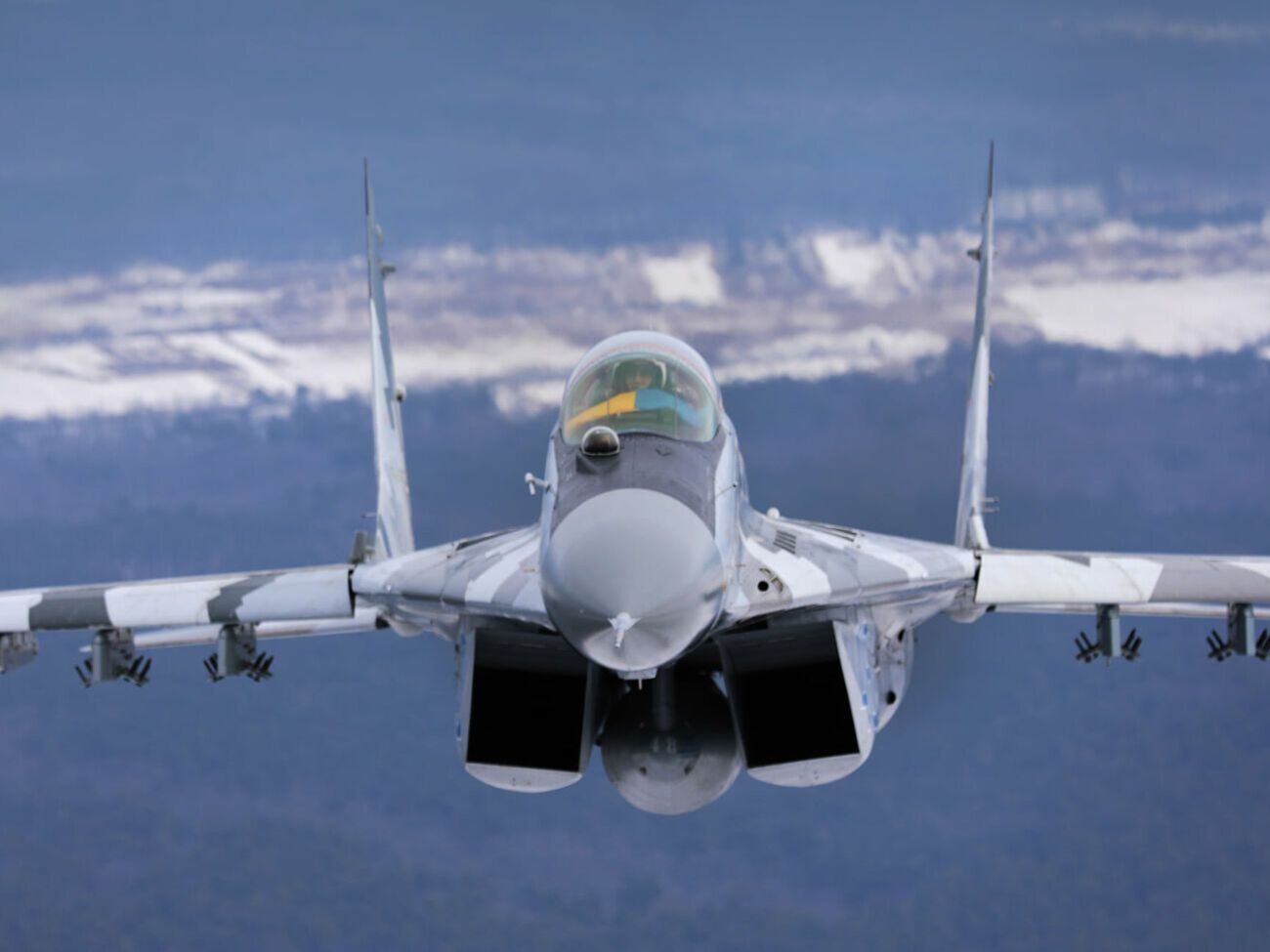 Украинские экипажи нанесли авиаудары по военной технике РФ