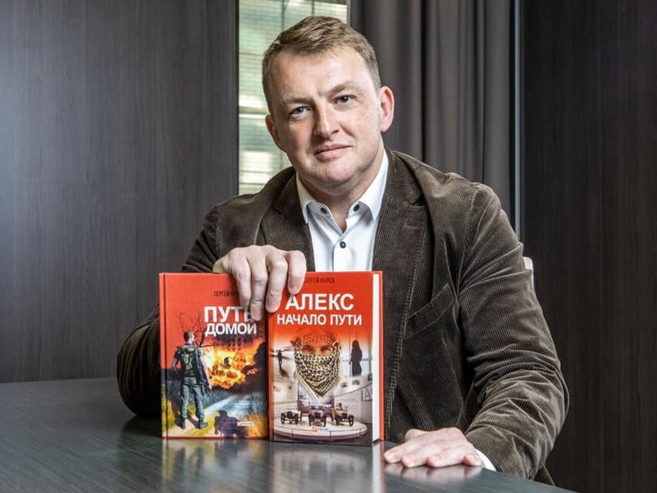 "Великий русский народ", ты самое жалкое, что сейчас есть на планете. Даже превращаясь в фашистов, вы боитесь своего плешивого фюрера