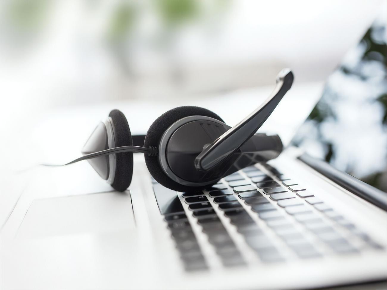 Горячую линию запустило государство