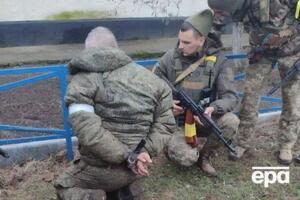 У вилученій сумці російського військового, зокрема, були олівці, циркуль, калькулятор та велика кількість підручників