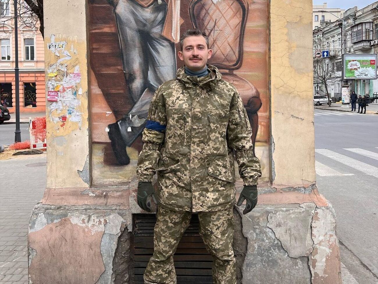 Серга: Пусть эта песня доносится из каждой одесской форточки и сквознячком к русским военным кораблям, плывущим на х&hellip;й