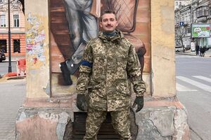 Серга: Пусть эта песня доносится из каждой одесской форточки и сквознячком к русским военным кораблям, плывущим на х…й