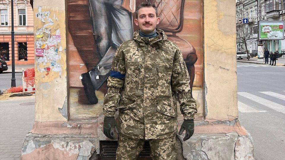 Серга: Пусть эта песня доносится из каждой одесской форточки и сквознячком к русским военным кораблям, плывущим на х…й