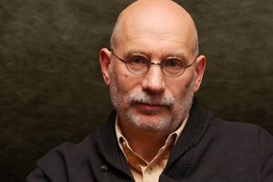Друзі, норма не повернеться. Ніколи. Те, що влаштував Путін, є непоправним. Від Росії відвернувся без перебільшення весь світ