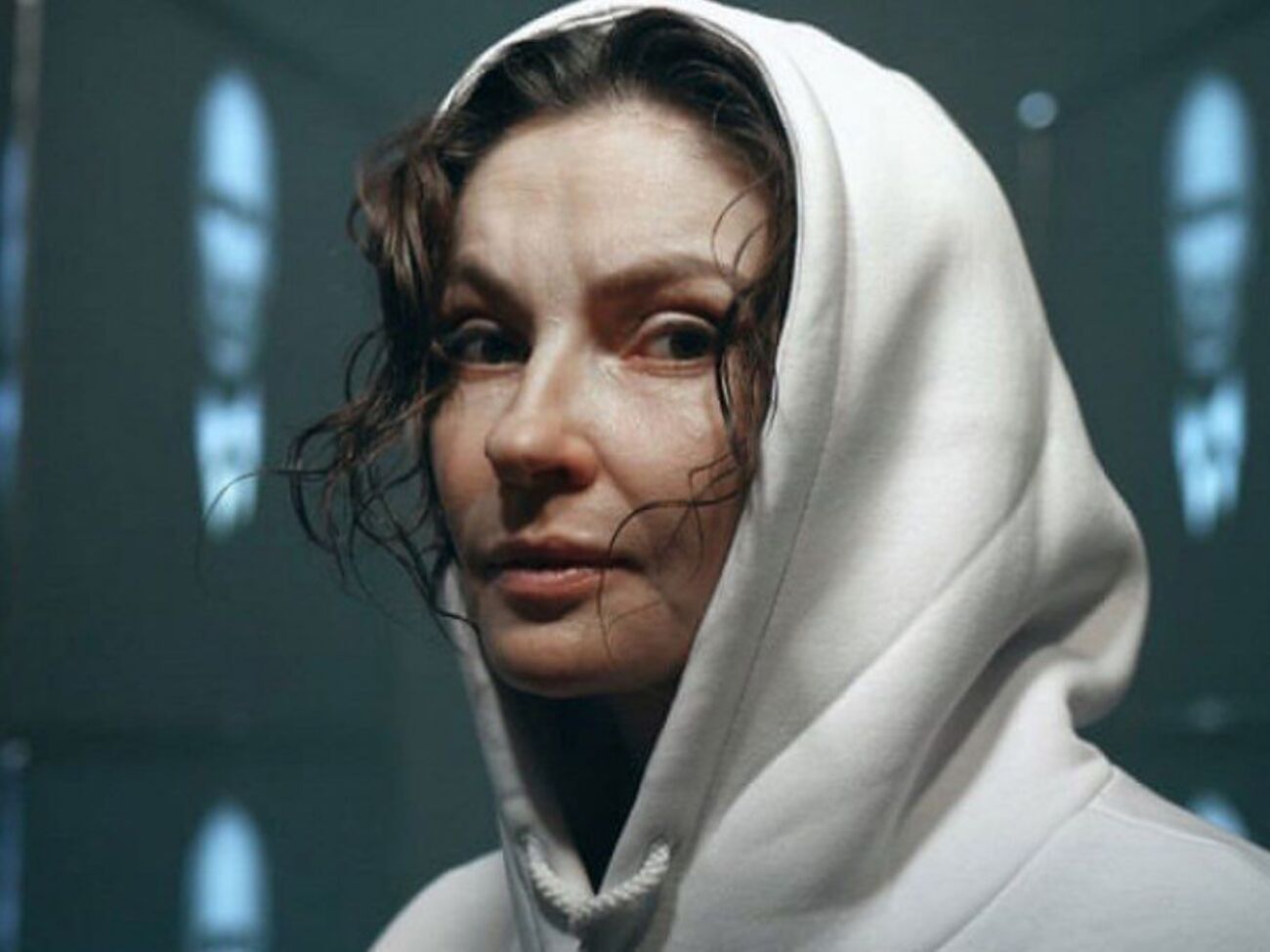 Синдеева: Украинские мамы хоронят своих детей в маленьких гробах. Я все время думаю об этом, я не знаю, как мне с этим жить