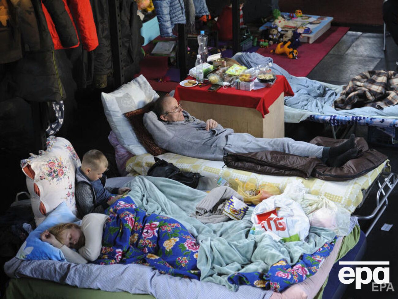 По данным ООН, свои дома покинули около 10 млн украинцев