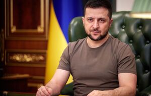 Зеленский подчеркнул, что украинцы не встречают оккупантов цветами