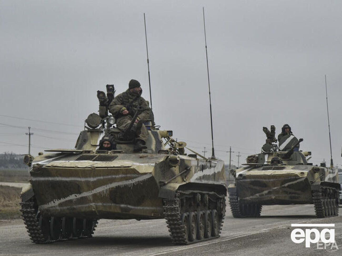 Російські окупанти примушують місцеві ЗМІ до співпраці