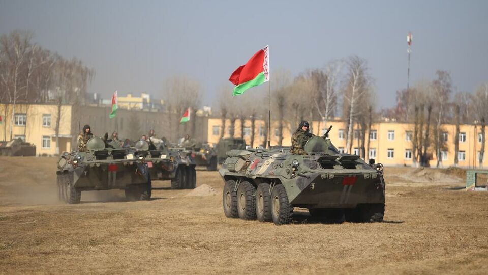 Білоруські десантники повернулися до Бресту