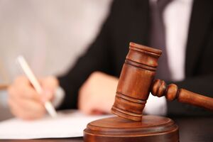 У першій інстанції ця категорія справ підсудна Окружному адміністративному суду Києва