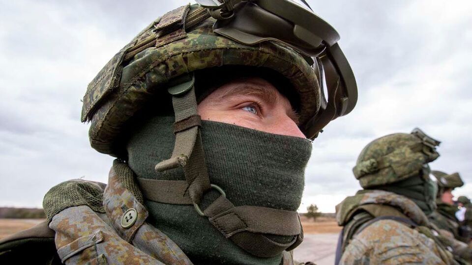 Російські військові викрадають в Україні представників місцевої влади, повідомила Денісова