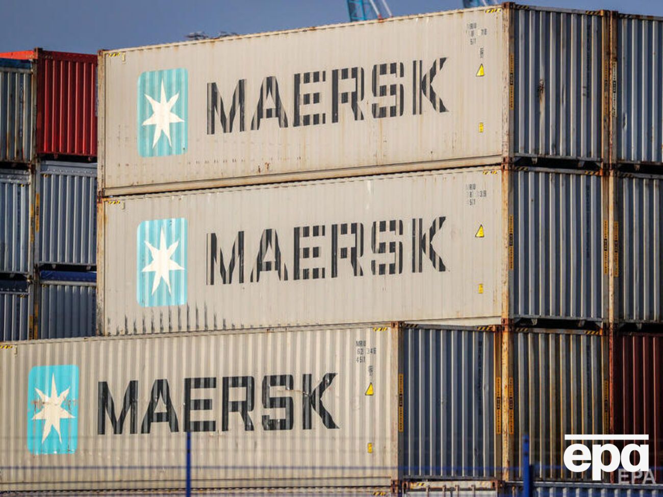 Maersk повністю припиняє діяльність у Росії