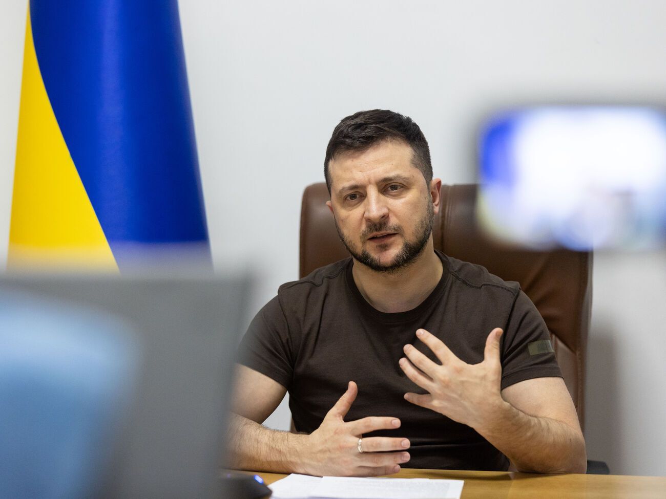 Зеленский:&nbsp;Гаранты должны сказать, что они Украину берут в НАТО или не берут &ndash; что является правдой, &ndash; потому что не хотят воевать с Россией