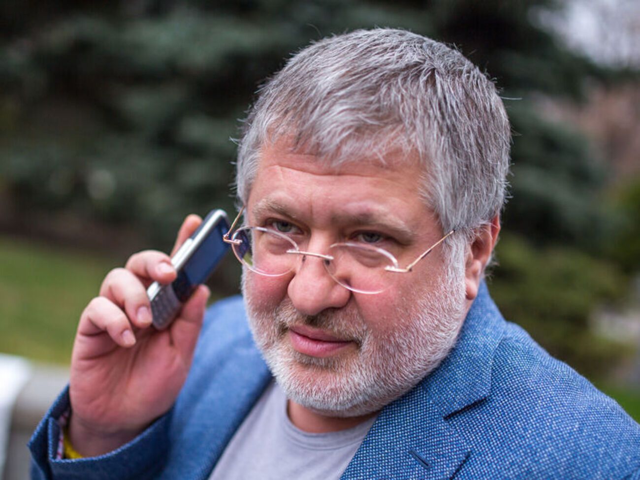 Коломойський "міг би зараз сидіти у Буковелі, але він сидить у Дніпрі", зазначив мер міста