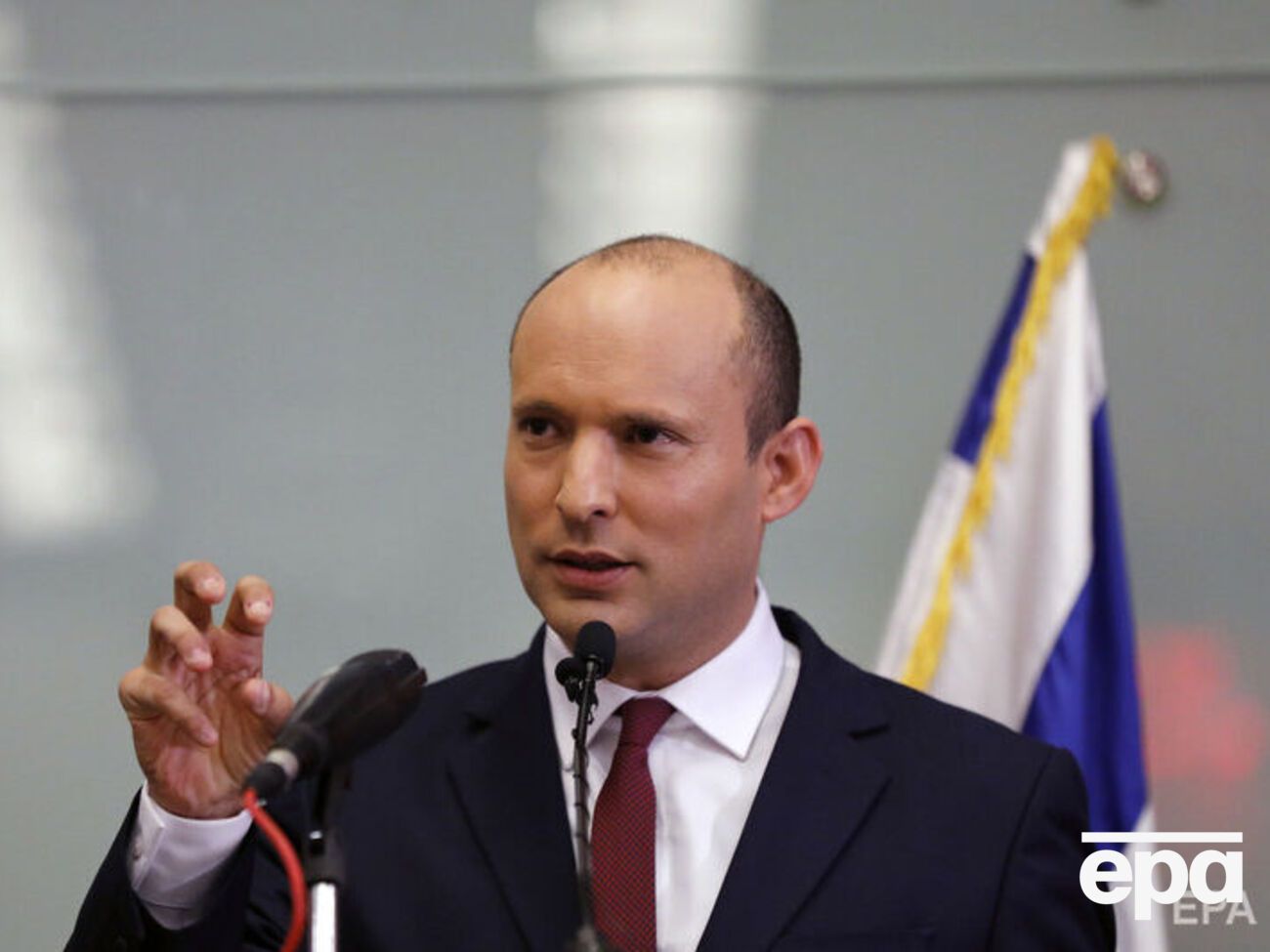 Єрусалим уточнив, що Беннет буде готовий прибути до Києва лише в тому разі, якщо обидві сторони будуть прихильними до припинення вогню