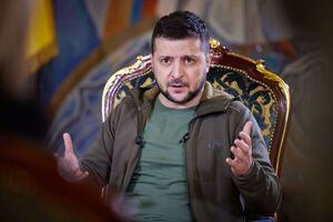 Зеленский: Нужно больше санкций. Чтобы Россия искала не военные резервы, не наемников в Ливии или Сирии, а искала мир. Один человек искал мира
