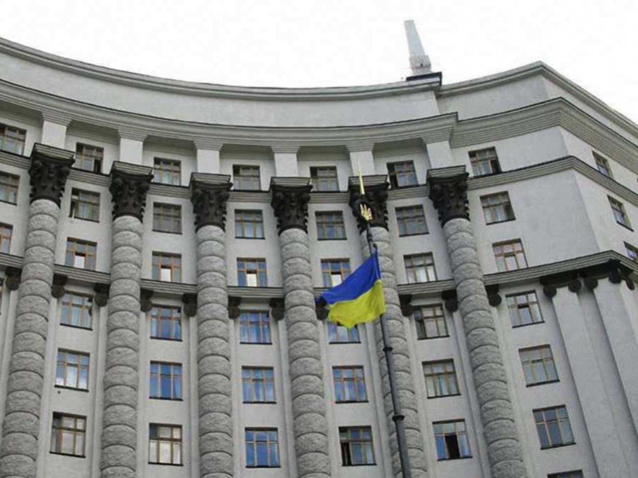 Предприятию нужно заключить трудовой контракт с переселенцем и зарегистрировать данные в "Дії", объяснили в Кабмине