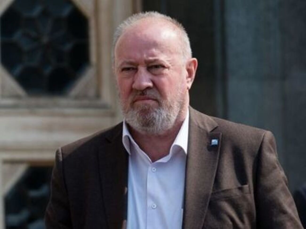 У нас прекрасная Конституция, которая во время военного положения запрещает себя изменять, проводить выборы и референдумы