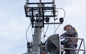 У Донецькій області "ДТЕК Донецькі електромережі" відновили електропостачання у 18 400 будинків