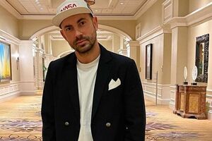 Бедняков сообщил, что его разговор был прерван очередной серией взрывов