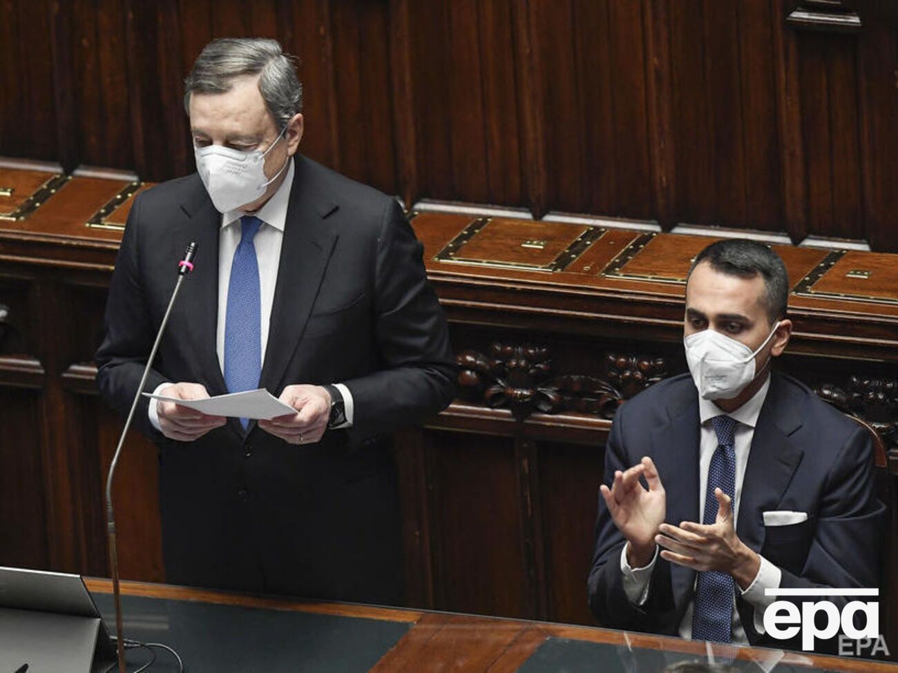 Италия "на стороне Украины" в процессе ее евроинтеграции, обратился к Зеленскому Драги (слева)