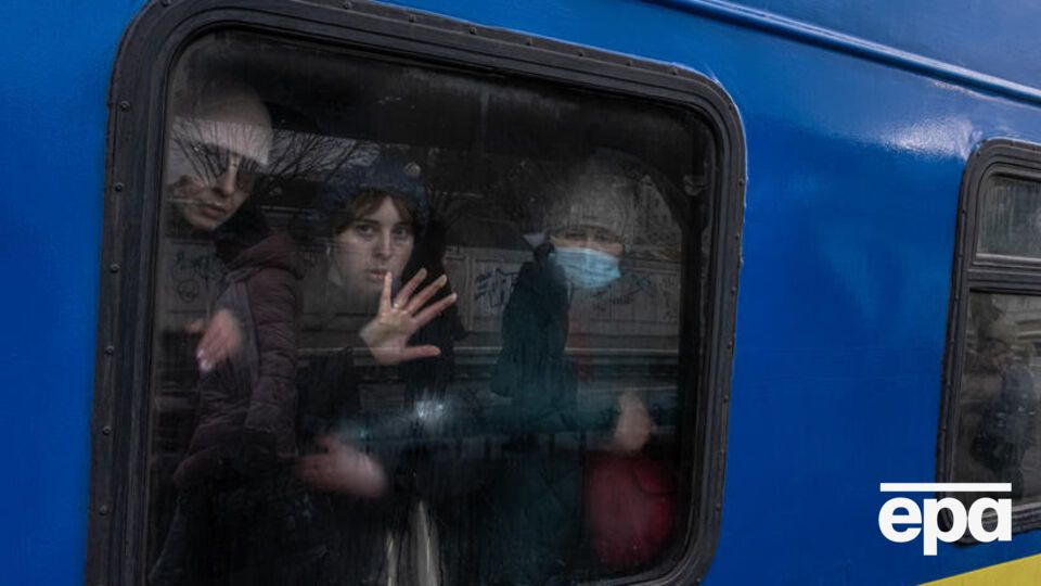Після повномасштабного вторгнення Росії, яке розпочалося 24 лютого, свої будинки покинуло понад 10 млн жителів України