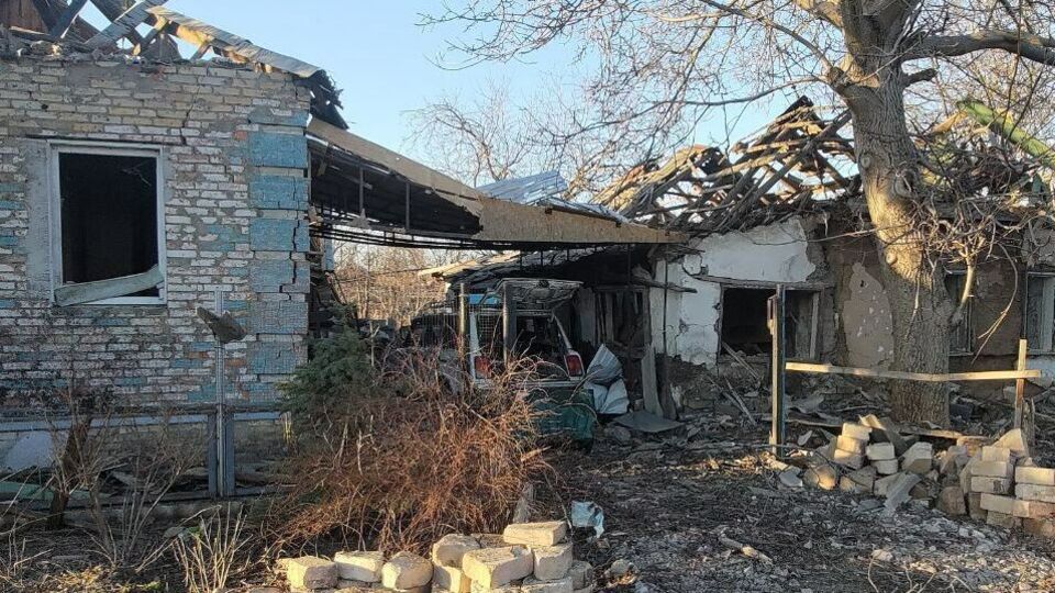 В результате атаки россиян разрушены дома, есть раненые и погибший