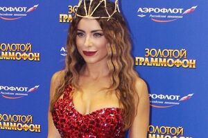 С 2014 года Ани Лорак живет и работает в России