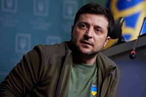 Зеленский поблагодарил главу МИД Греции за намерение лично сопровождать колонну с гуманитарной помощью в Мариуполь