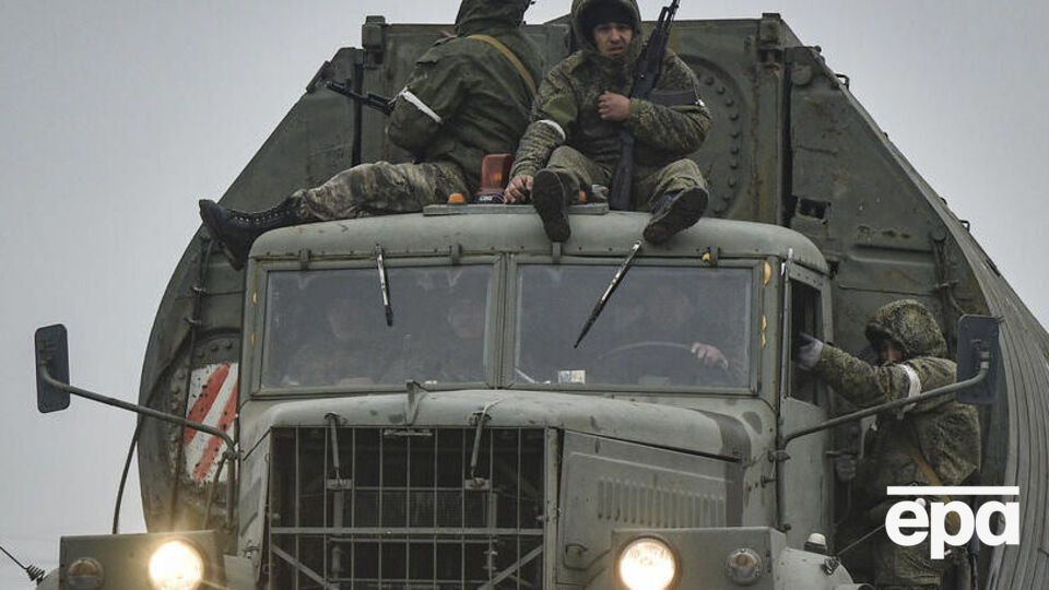 Російські війська вторглися в Україну наприкінці лютого