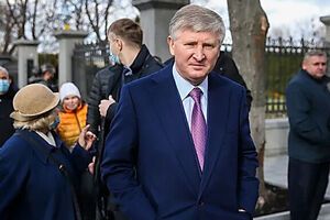 Ринат Ахметов: Российские войска превращают Мариуполь в руины, убивают мариупольцев и бомбят заводы