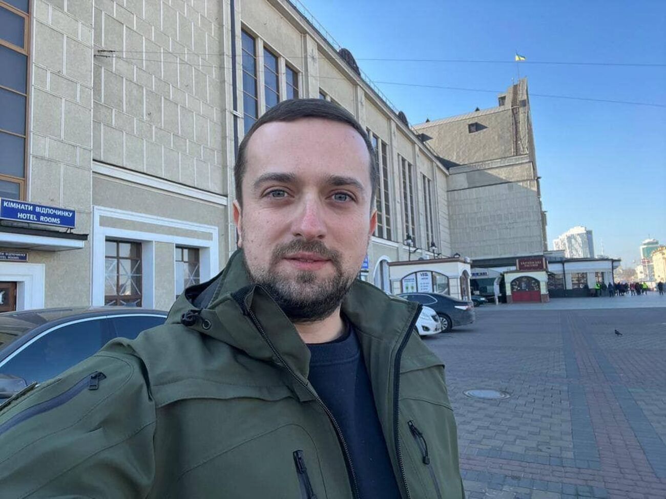 Кирило Тимошенко: Робимо все, щоб люди, які бажають виїхати з Чернігова, могли це зробити