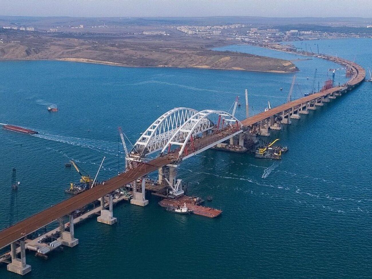 После февральского вторжения российской армии в Украину наметилась тенденция к оттоку российских граждан из Крыма, отметили в ГУР МО