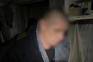 Правоохоронці продовжують виявляти тих, хто допомагає російським окупантам та інформує про пересування військової техніки