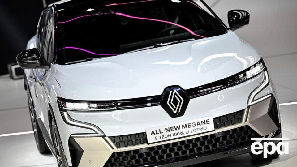Renault продолжает работать в России, несмотря на российскую агрессию