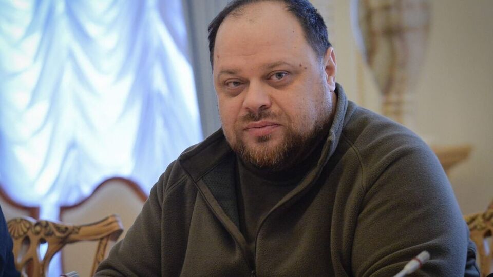 Воєнний злочинець Путін уже по лікті у крові від війни, зазначив Стефанчук (на фото)