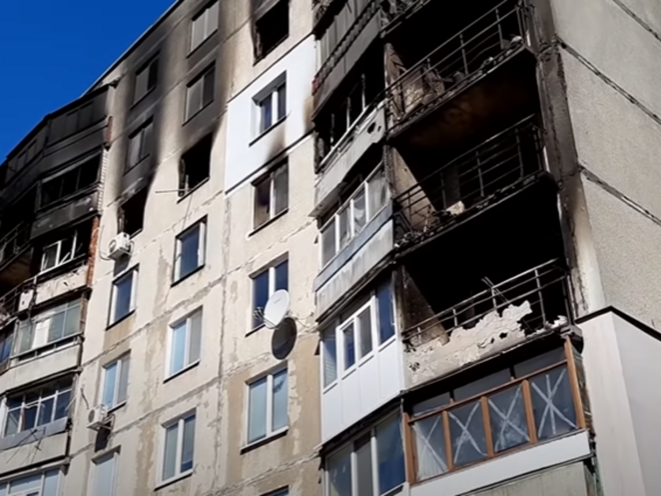 Квартира Романченко и весь этаж, на котором она находилась, полностью сгорели