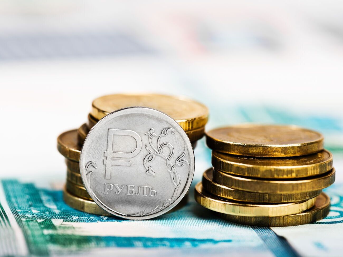Окупанти хочуть ввести у Херсонській області обіг рубля
