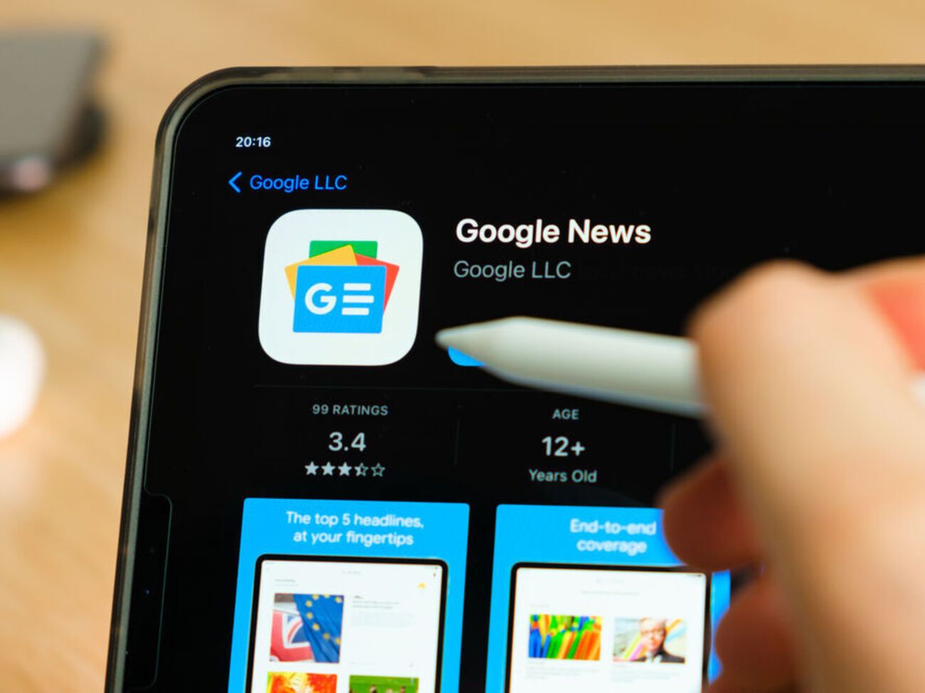 Google News &ndash; це безплатний агрегатор новин, яким керує компанія Google Inc.