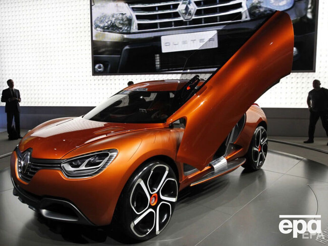 Концерн Renault заявил о решении прекратить деятельность в России, которая была для него вторым после Франции рынком сбыта