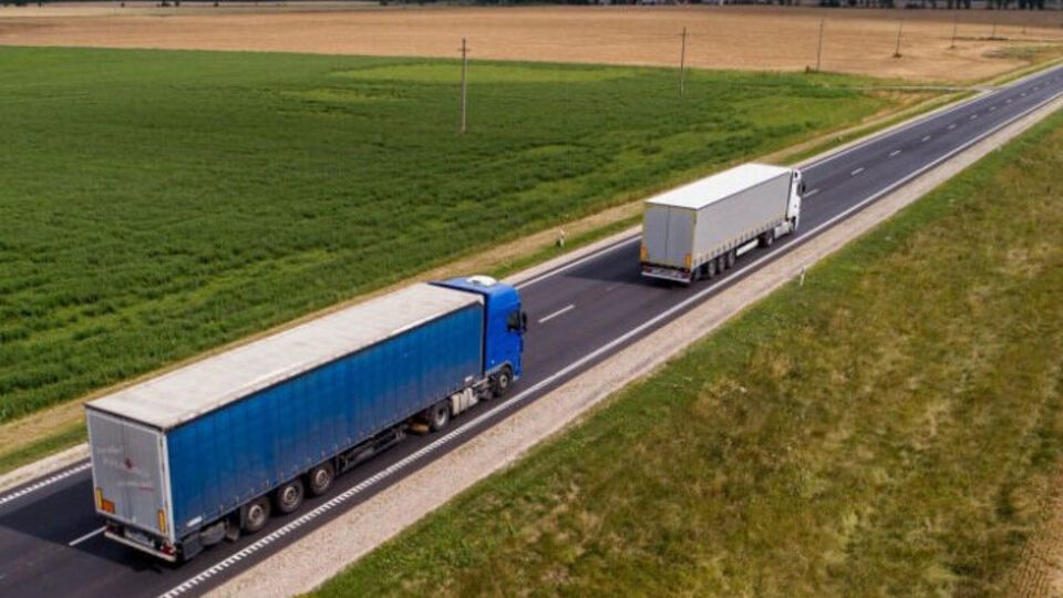 Польща та країни Балтії закликають на рівні ЄС заборонити перевезення вантажу європейськими дорогами Росії та Білорусі