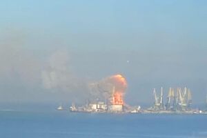"Орск" уничтожили возле порта Бердянска